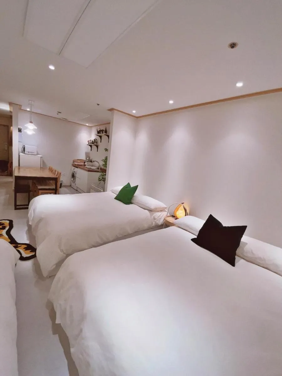 Image 6 of NewOpen Hongdae House