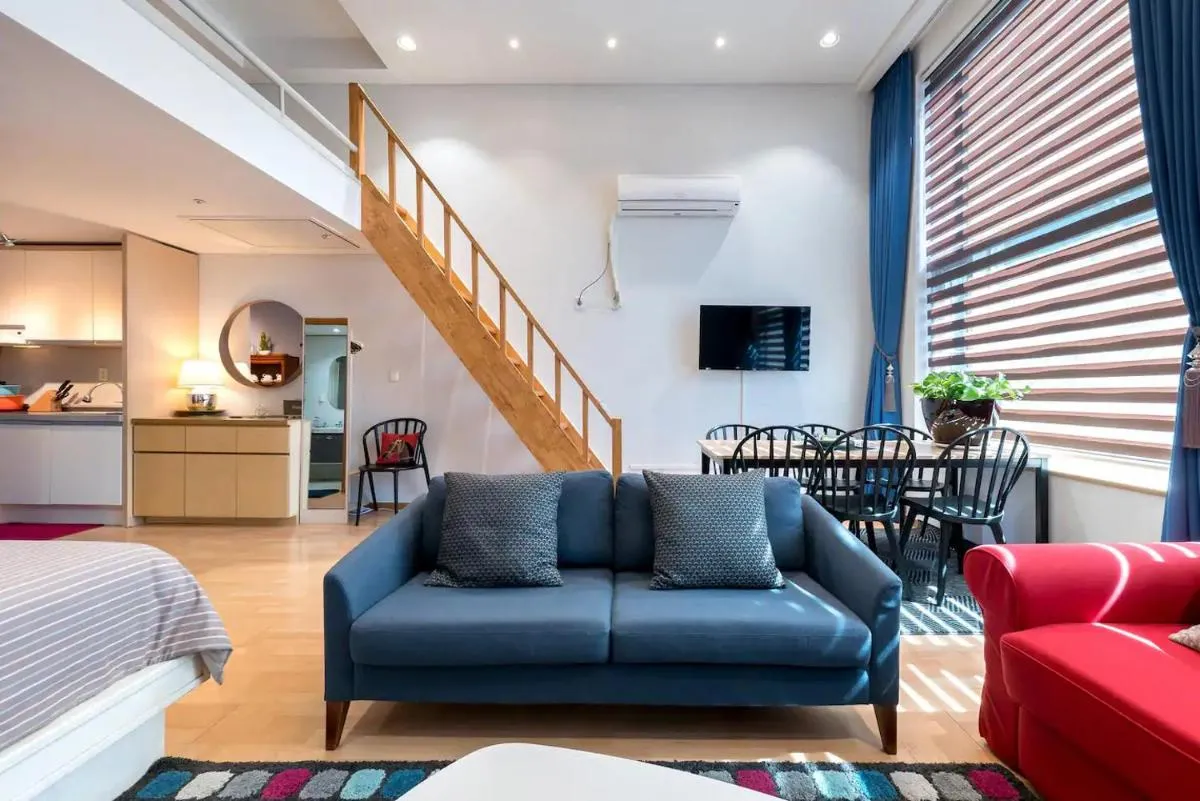 Image 2 of Oasis Hongdae City View