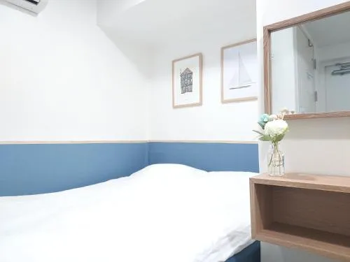 Image 2 of One Minute Guesthouse
