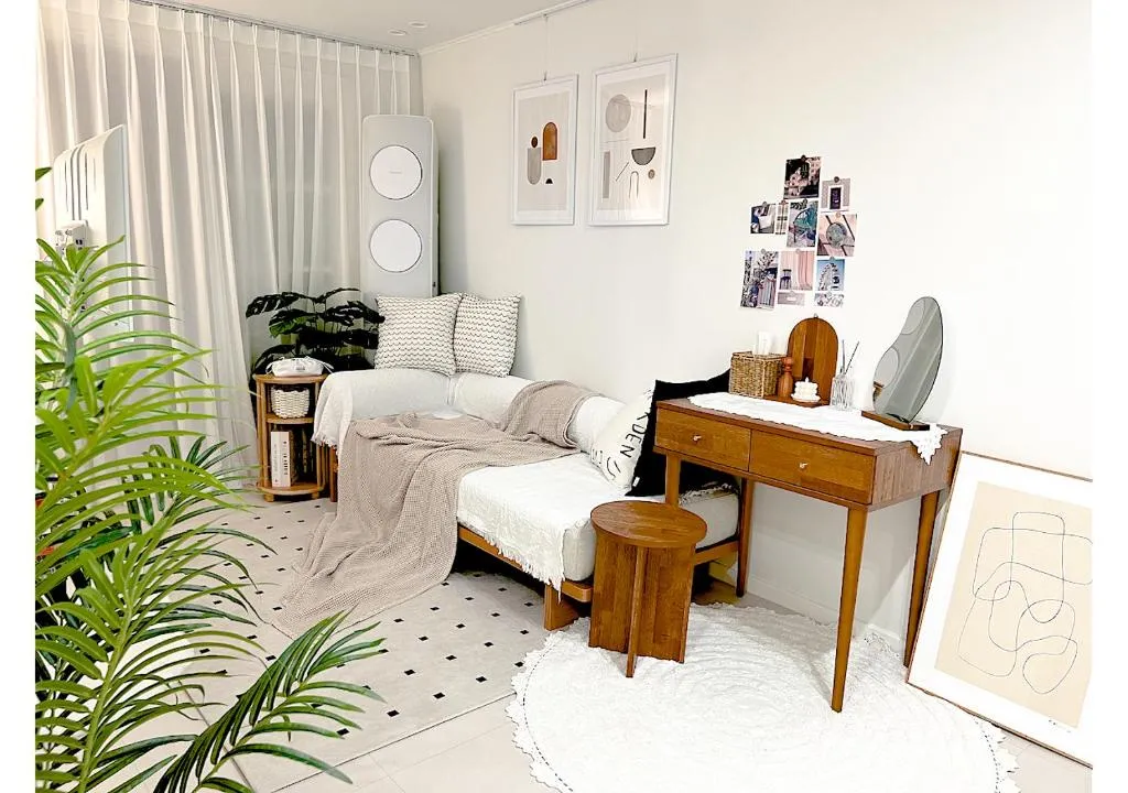 Image of Open special price, a beautiful accommodation, Seoul, Station in front of Hankuk University of Foreign Studies, hotel bedding, queen3, Bathroom1, remodeling, Cozy, Yellow moon Stay