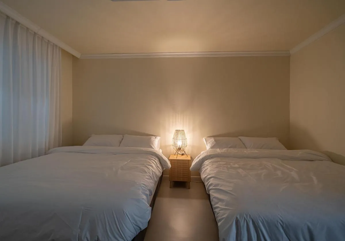 Image 1 of Osondoson Stay-5min to Hapjeong Station, family favorites, 3bed room, large living room