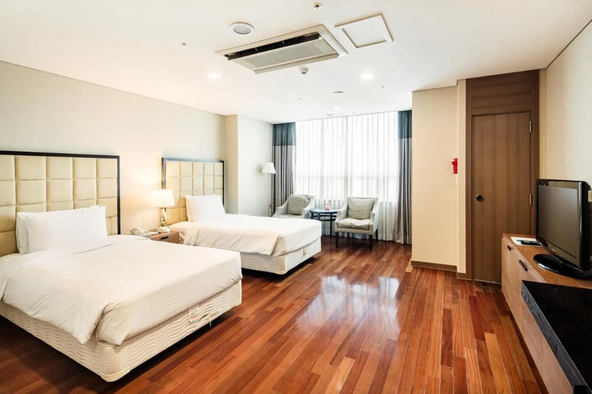 Image 3 of Ramada Hotel and Suites Seoul Namdaemun