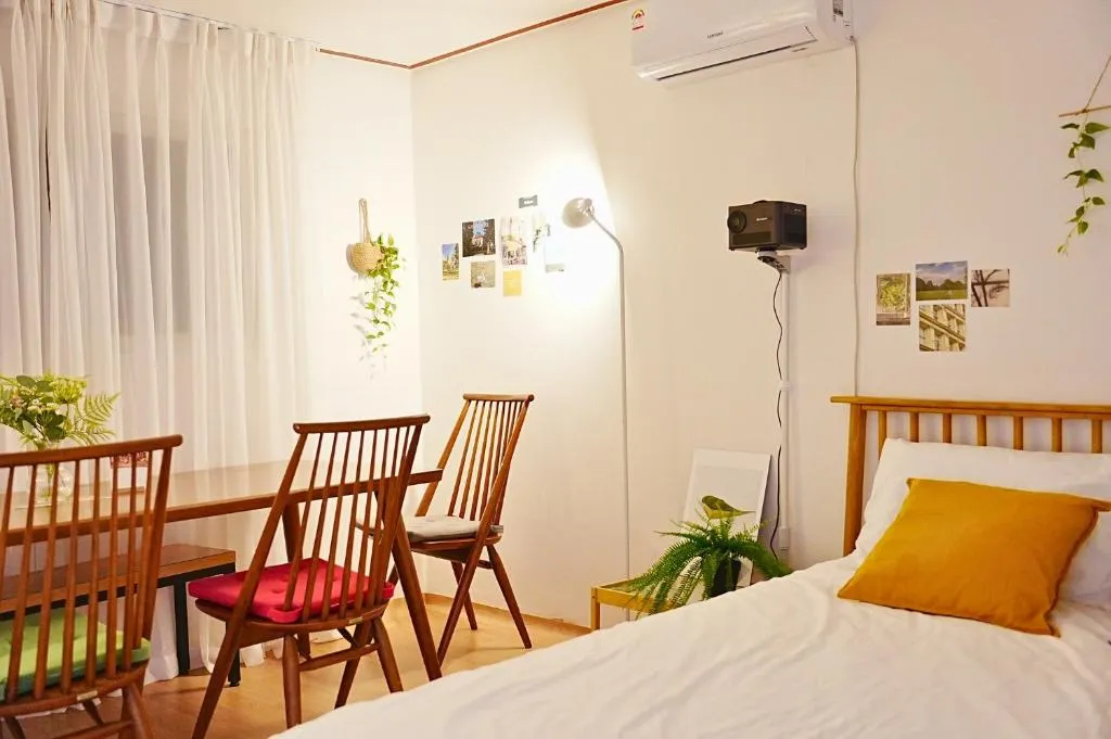 Image of Refresh, Seoul