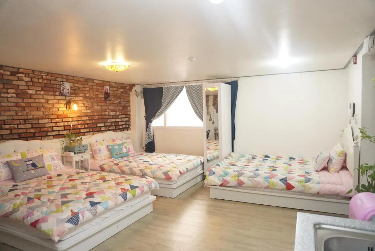 Image 2 of Residence Unicorn