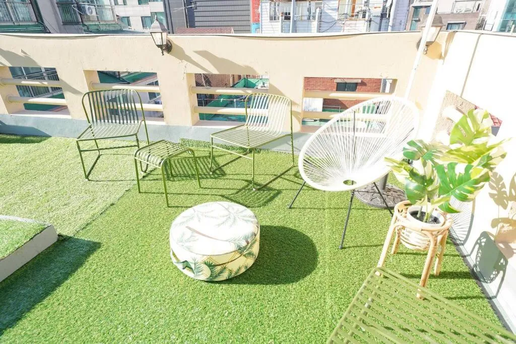 Image 5 of Romantic Rooftop House