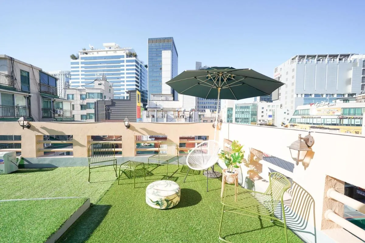 Image 1 of Romantic Rooftop House