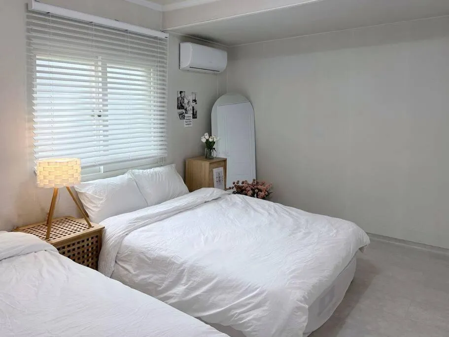 Image 2 of Seoul Central, Dongdaemun, 1min to Sindang station, 1km to DDP