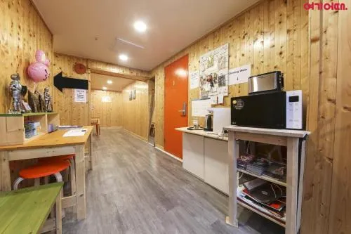 Image 2 of Seoul Station R Guesthouse