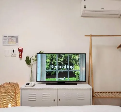 Image 1 of Stay Gonggan