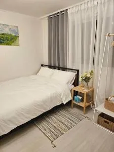 Image 4 of Stay Rang