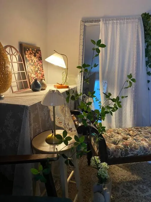 Image 3 of Stay Seongsu