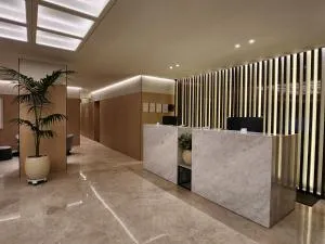 Image 4 of Sunshine Hotel