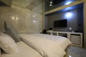 Image 4 of The Ace Hotel