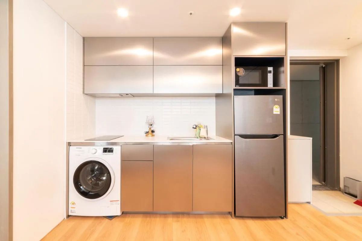 Image 1 of Wave Family Suite #3