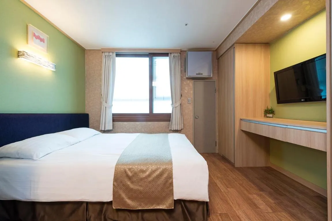 Image of Western Coop Hotel & Residence Dongdaemun