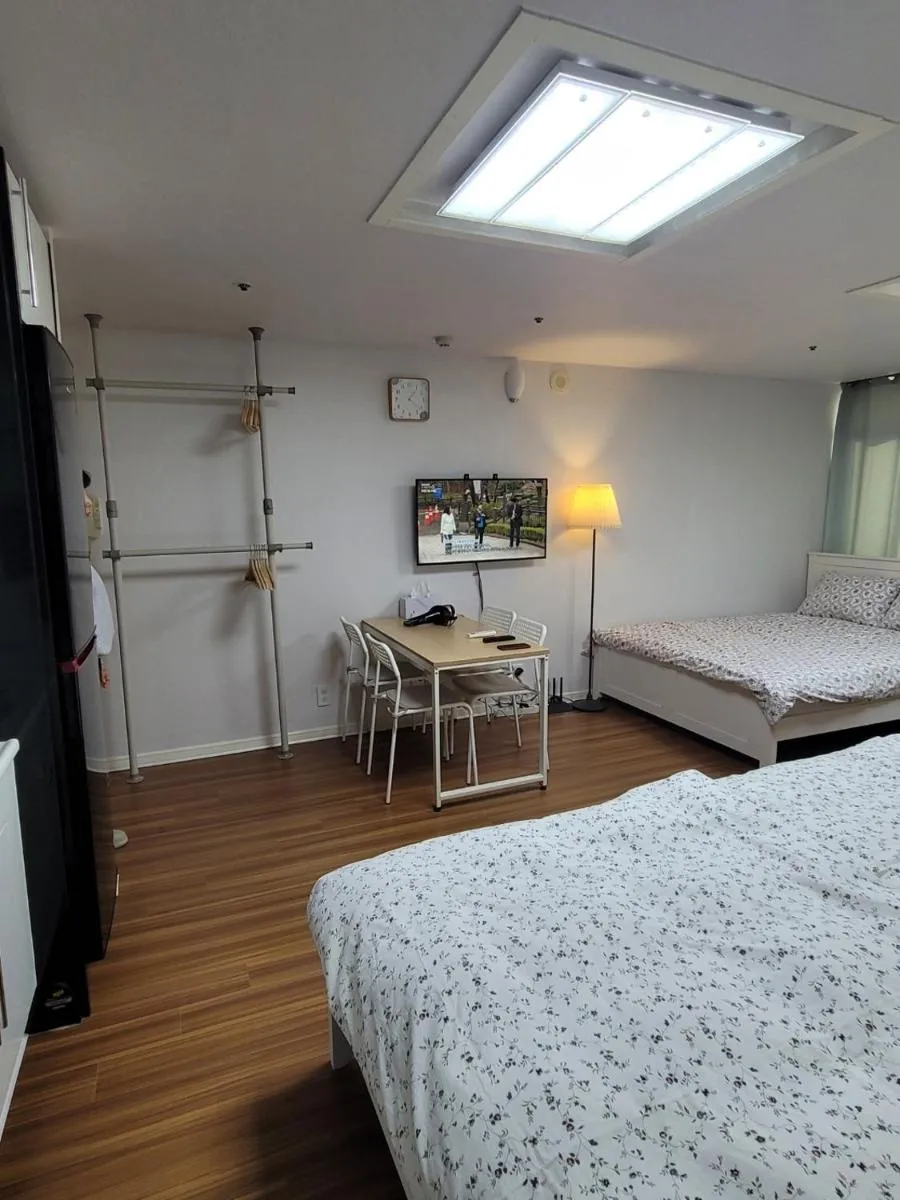 Image 1 of White Stay