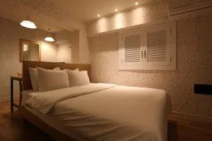Image 4 of ZIP Hotel