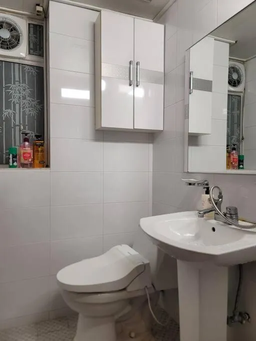 Image 6 of a comfortable detached house in the heart of the city