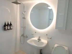 Image 6 of 청담역 아늑하우스