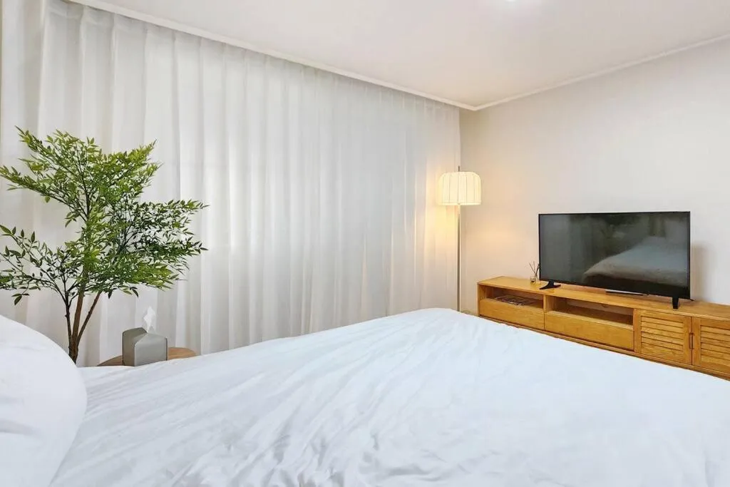 Image 4 of #guro digital complex station 10min #clean #2rooms #netflix