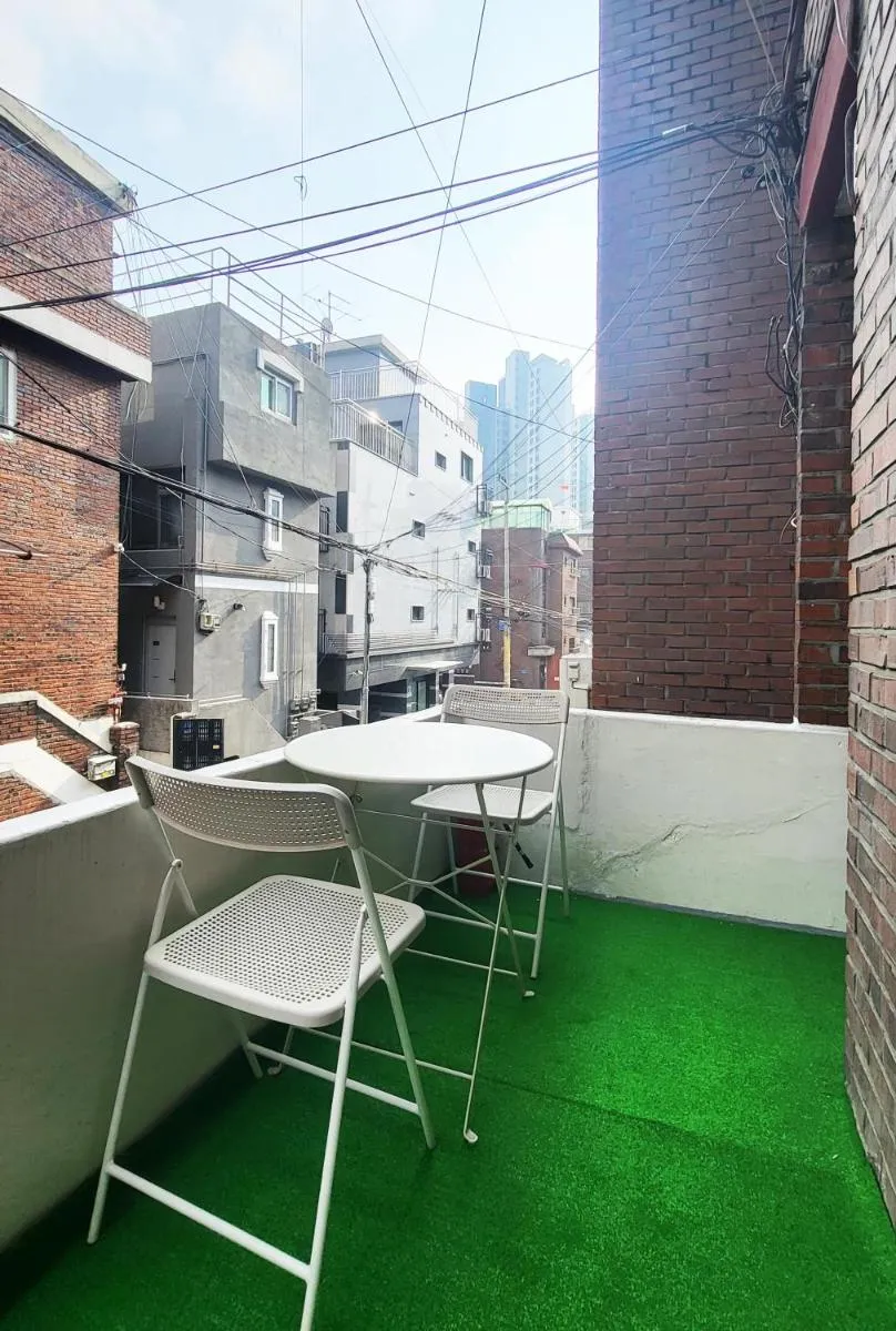 Image 5 of 홍대 인근 이대역 # Stay E202