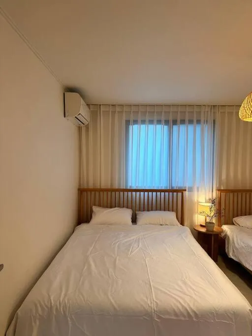Image 5 of 10-minute walk from Hongdae Entrance Station, BBQ, campfire, 2 rooms, 3 beds