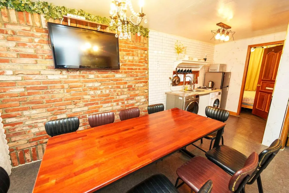 Image 5 of 1.Hongdae@ Cozy house 5room.4bath.
