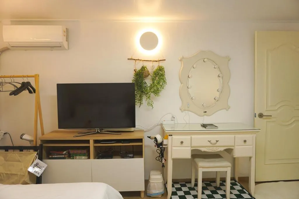 Image of 1 Min Cozy Stay Hongdae