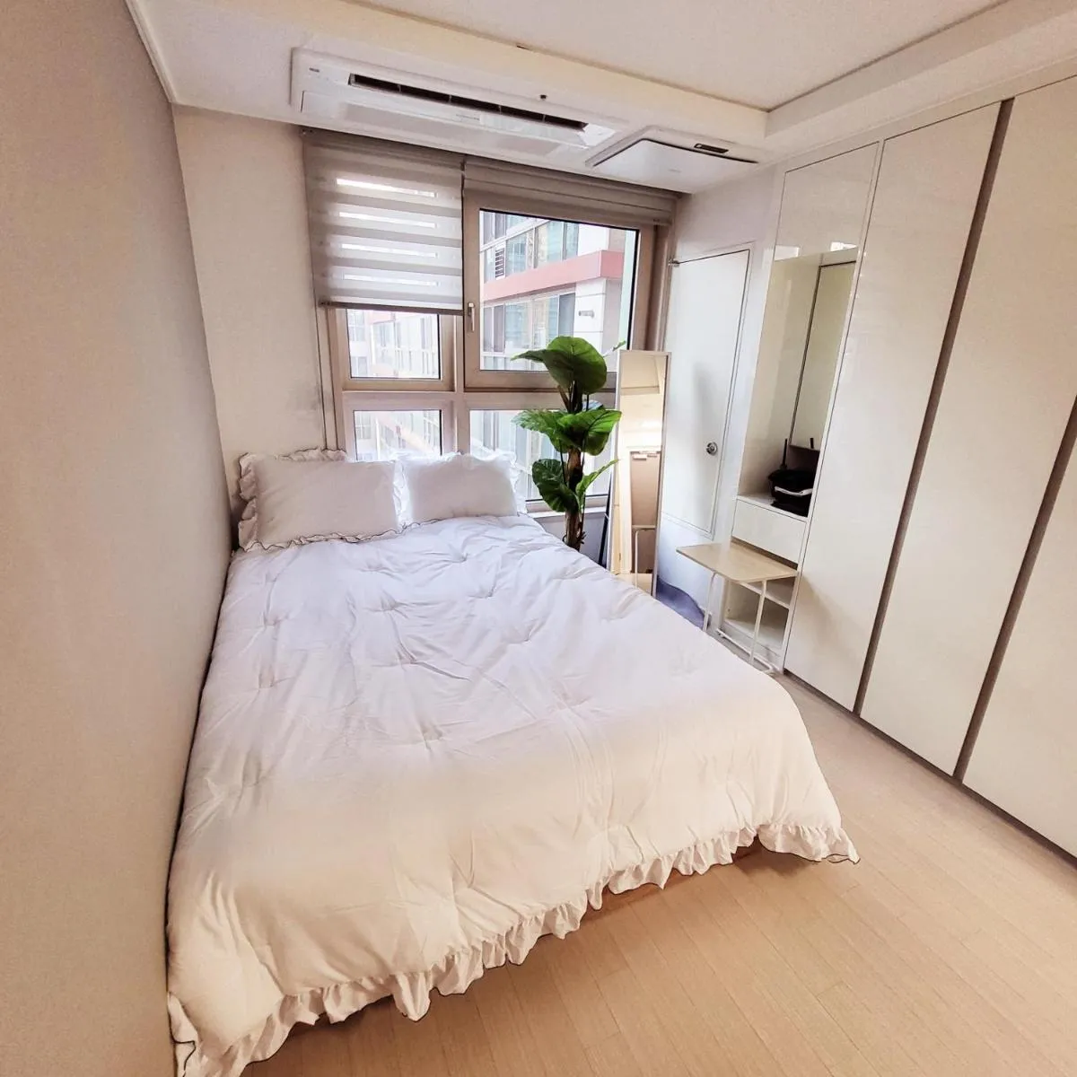 Image 4 of 1 min to Sinnonhyeon Cute and Cozy House# Netflix