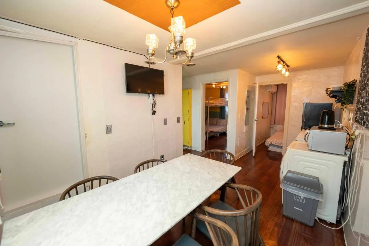 Image 4 of 2 – Gu&Anne House Seoul Hongdae Stn 5rooms,4bathroom