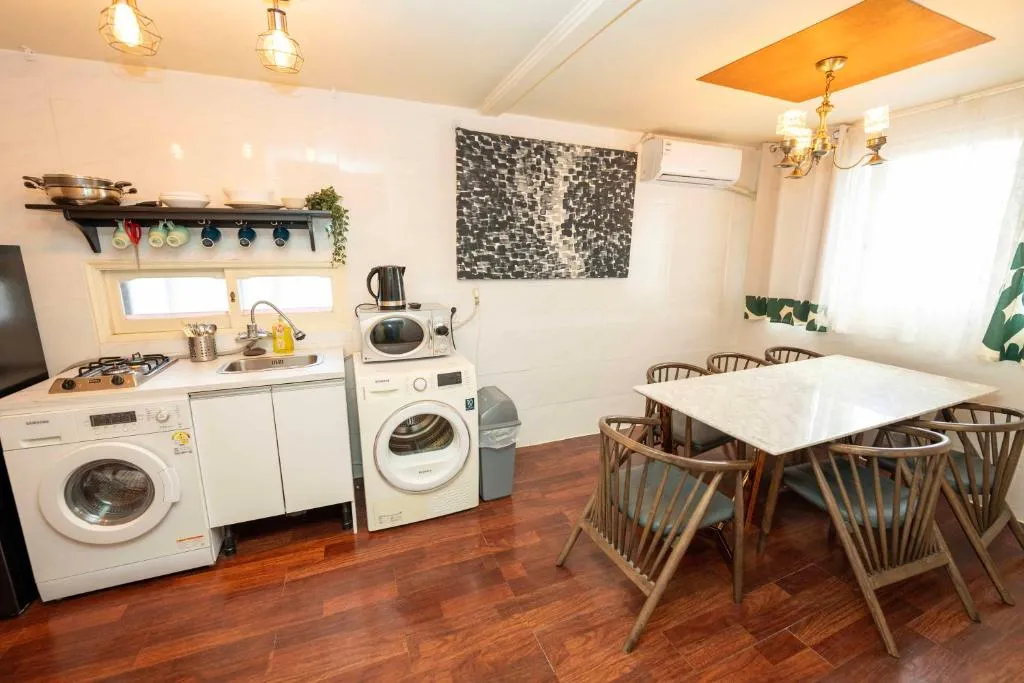 Image of 2 – Gu&Anne House Seoul Hongdae Stn 5rooms,4bathroom