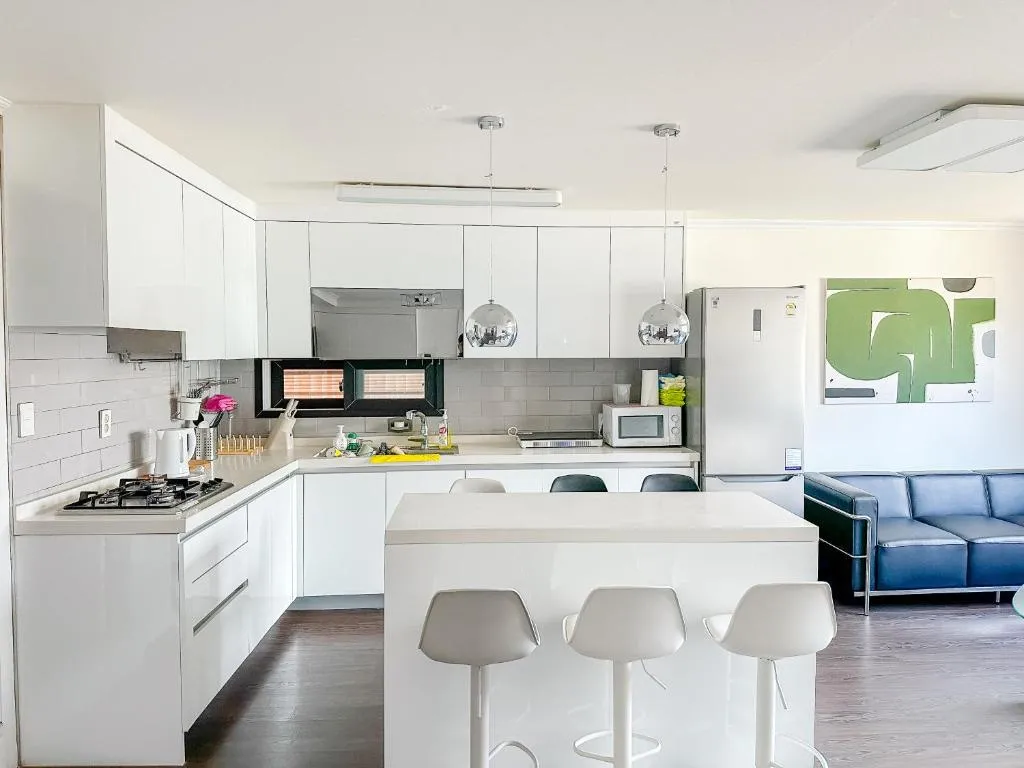Image of 3BR Jong-RO Family House, 4Beds, 6 people