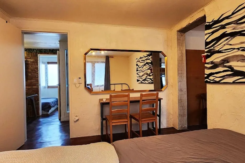 Image 2 of 3-Gu&Anne house Hongdae 6room & 4bath House