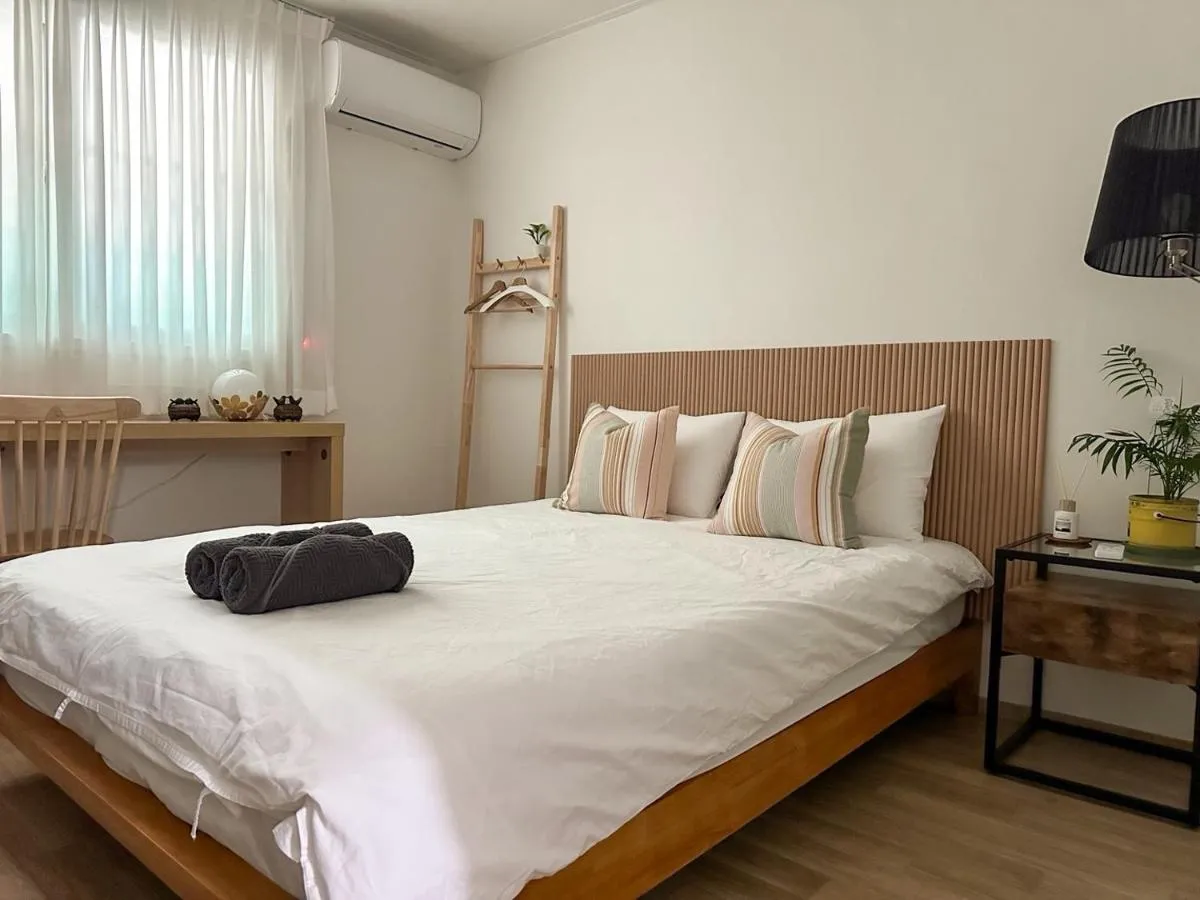 Image 1 of Athome – Foreigner Only