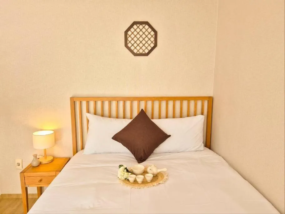 Image 4 of Best location Gangnam Yeoksam 2bedroom Upp to four people