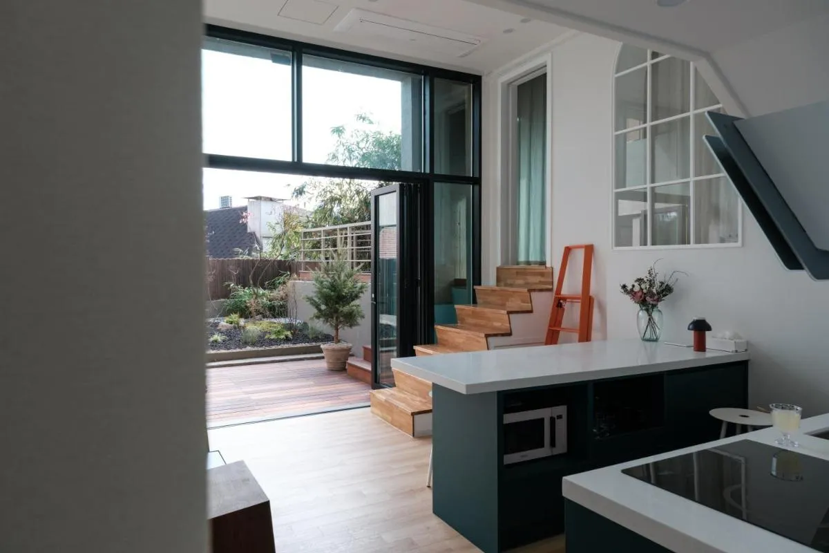 Image 1 of Blik Stille Hyochang 101 Yongsan Premium House