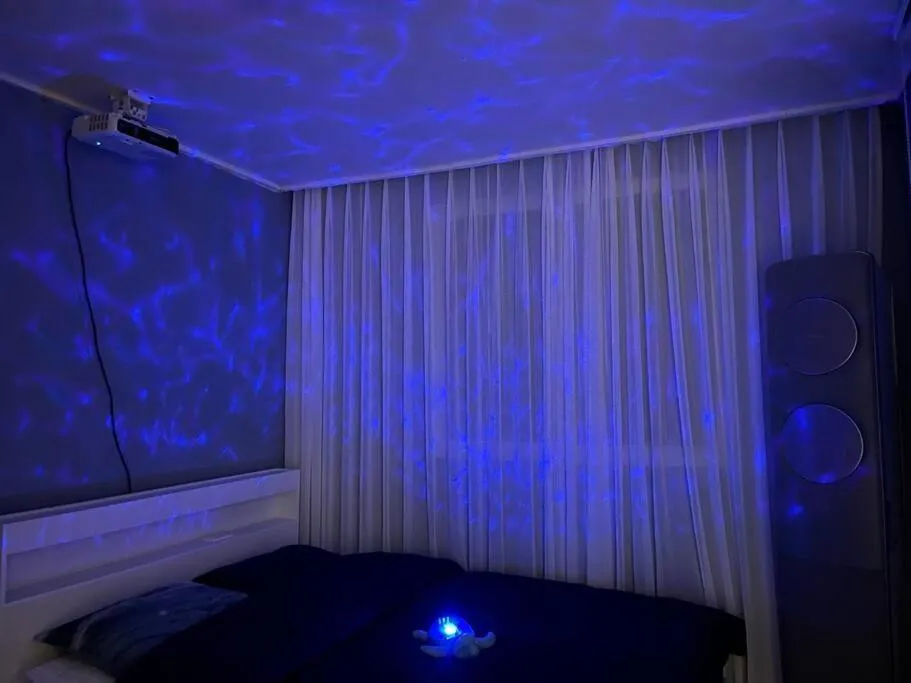 Image 1 of Blue Fever – Foreigner only
