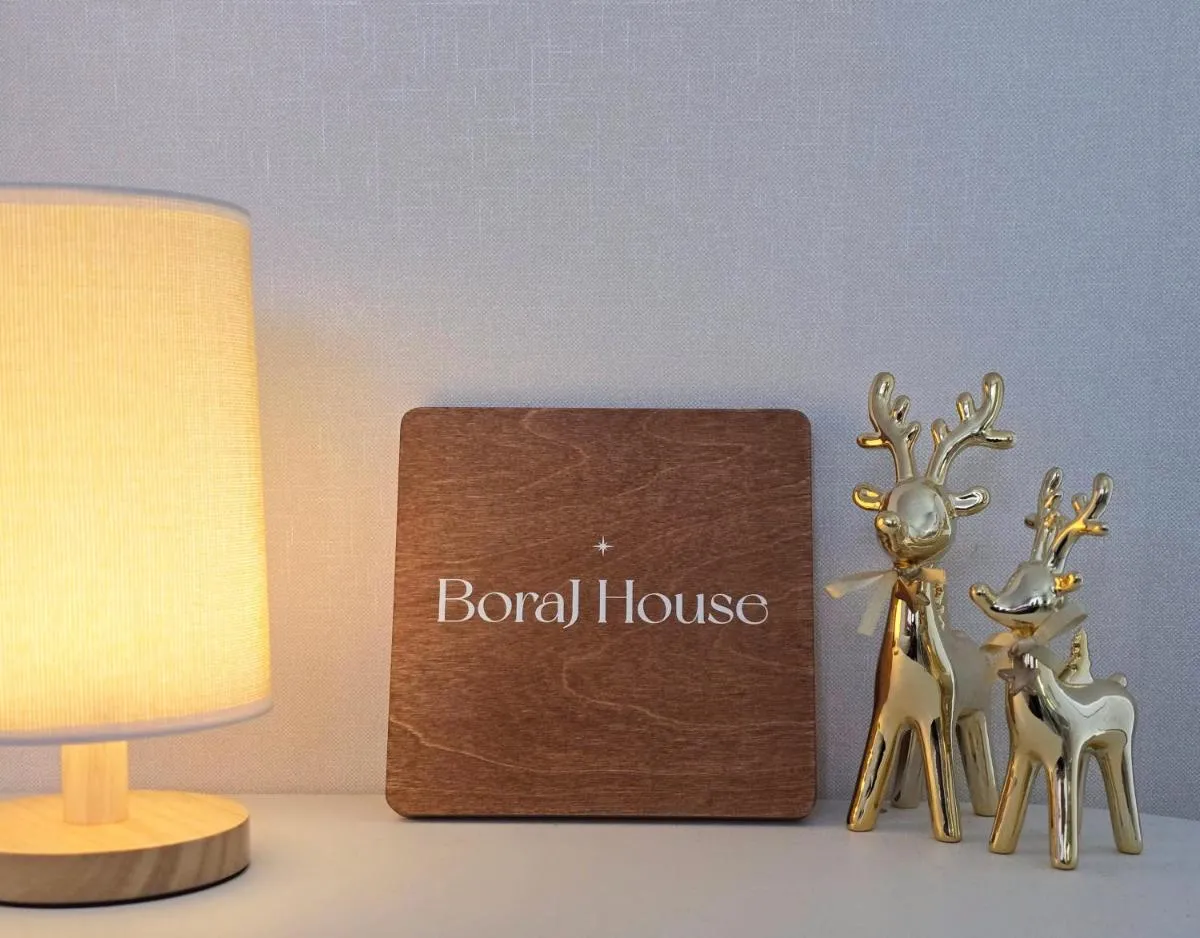Image 2 of Bora J house