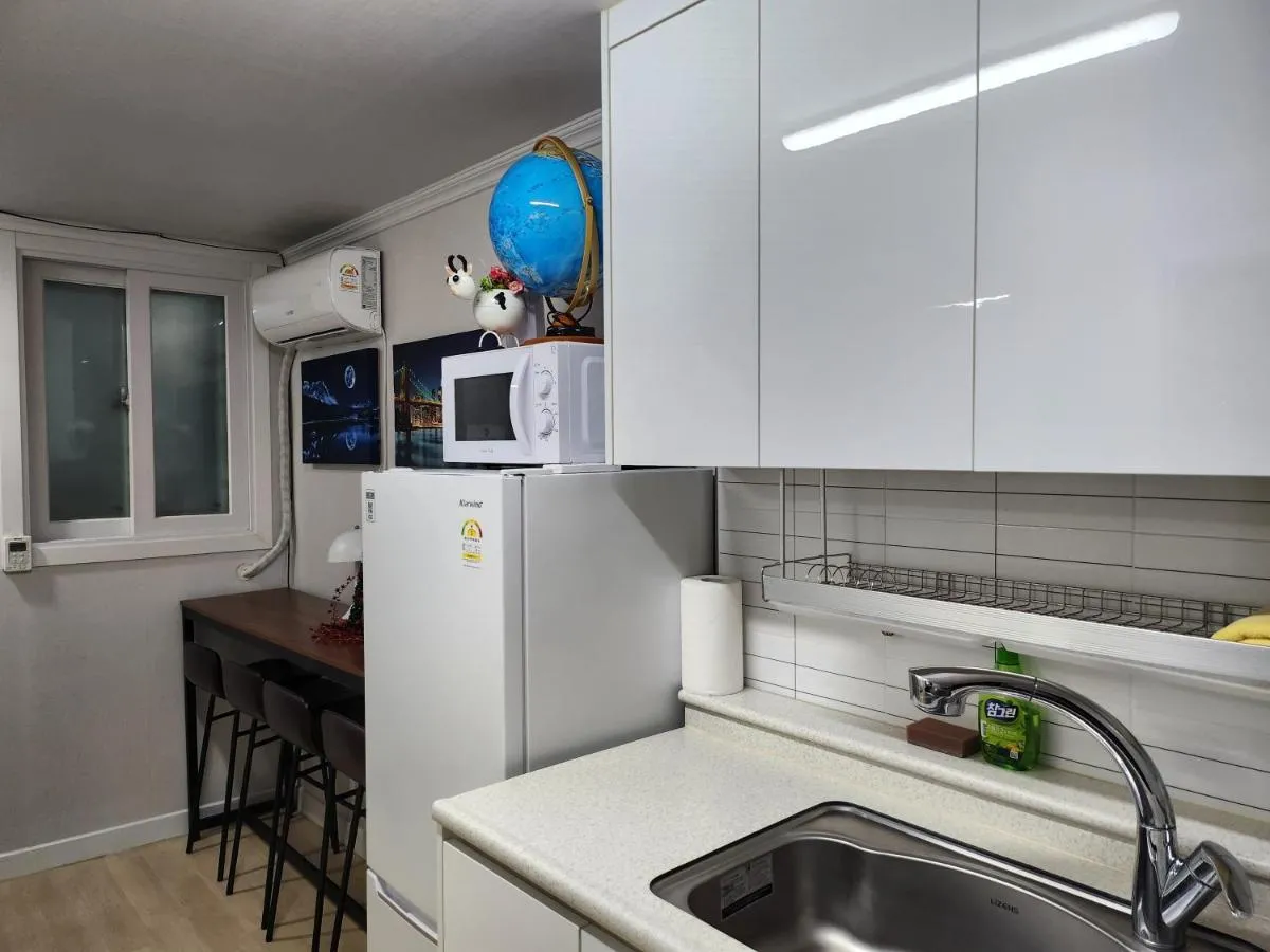 Image 4 of Brand New 2 Bedroom Apartment #6