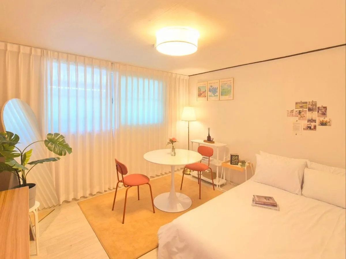 Image 1 of Center of Seoul, Seoul National Univ, Boramae hospital two room