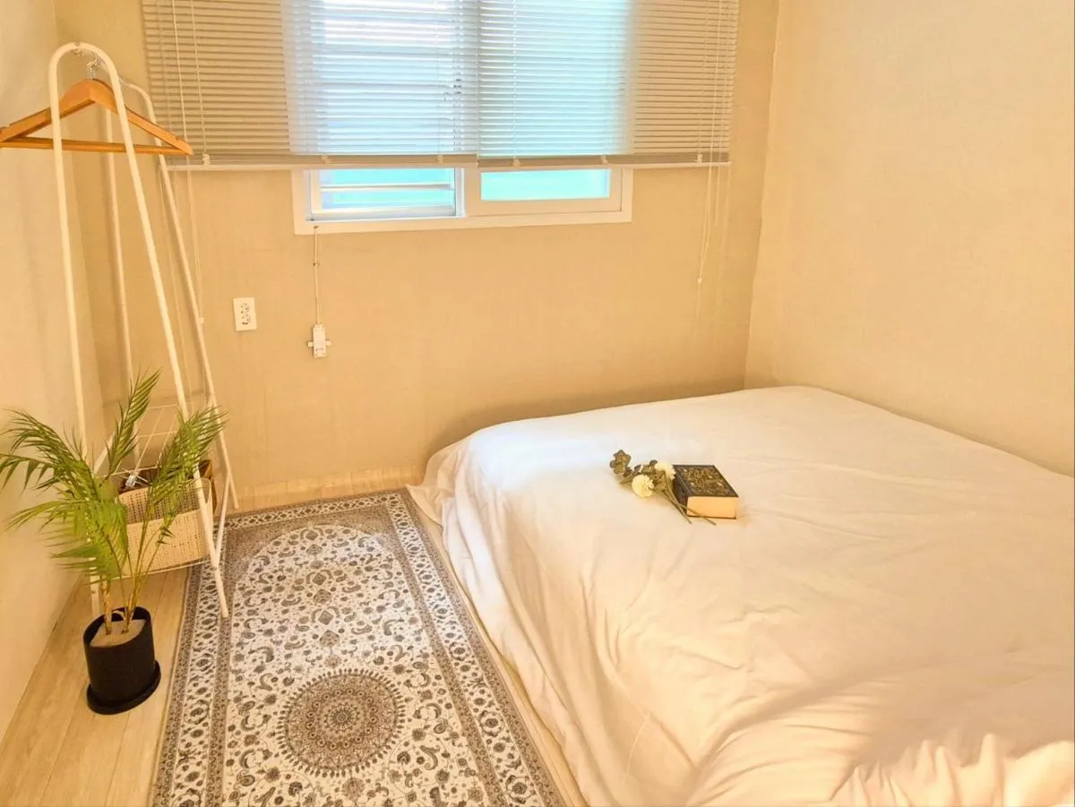 Image 3 of Center of Seoul, Seoul National Univ, Boramae hospital two room