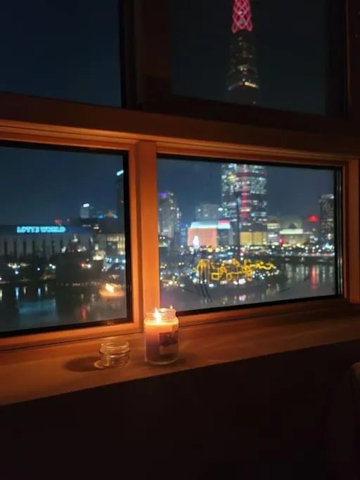 Image 6 of Comfortable Duplex House with City Lake View #SeokchonLakeView #LotteWorld