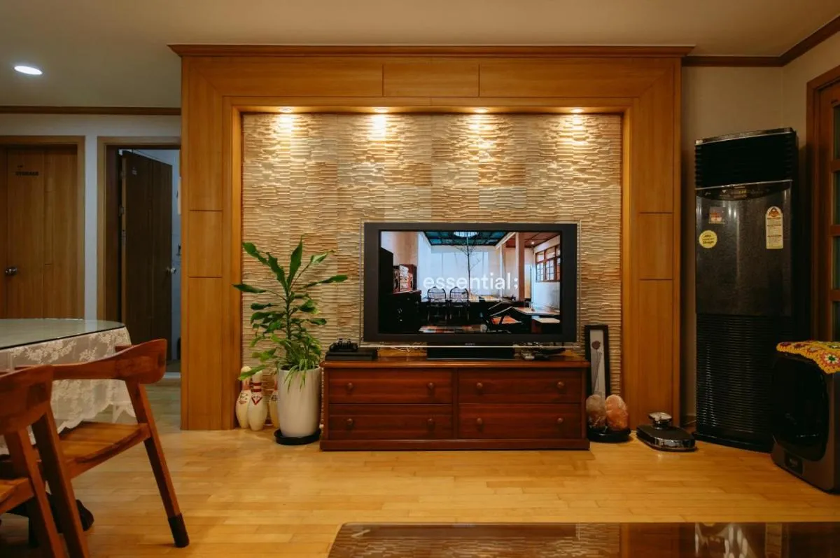 Image 4 of Comfortable home 10 min from Hongik University, 5min from Gajwa station with baby products