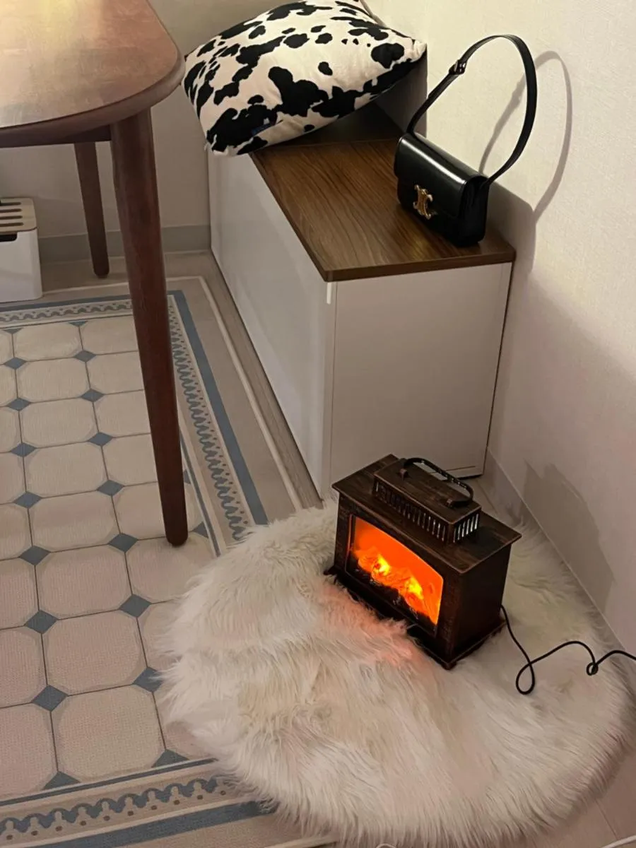 Image 2 of Cozy guesthouse, 10 minutes from SNU Entrance Station, accommodation in Sharosu-gil, OTT, Nespresso machine, within 25 minutes by subway to Hongdae, Gangnam, Seongsu, Gwanaksan, up to 5 people