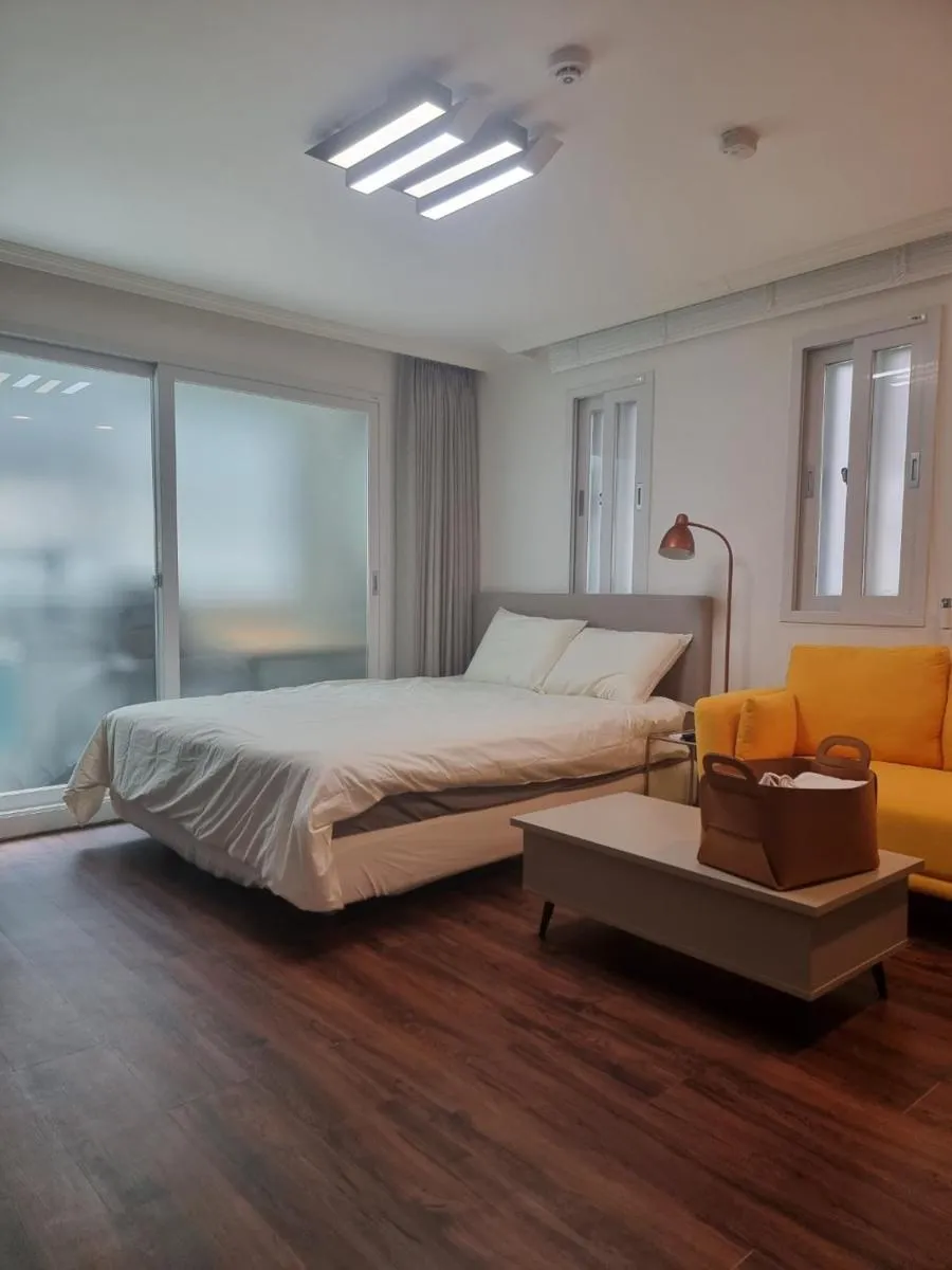 Image 3 of Deluxe room