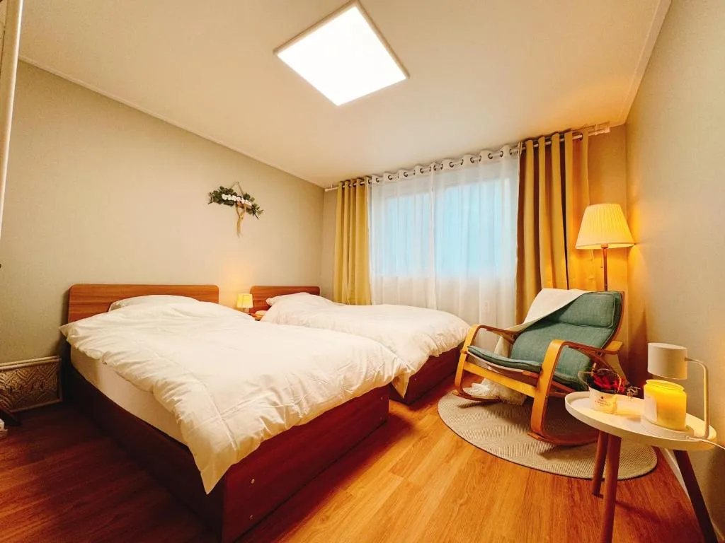 Image of Digital media city 1 stop from Hongdae