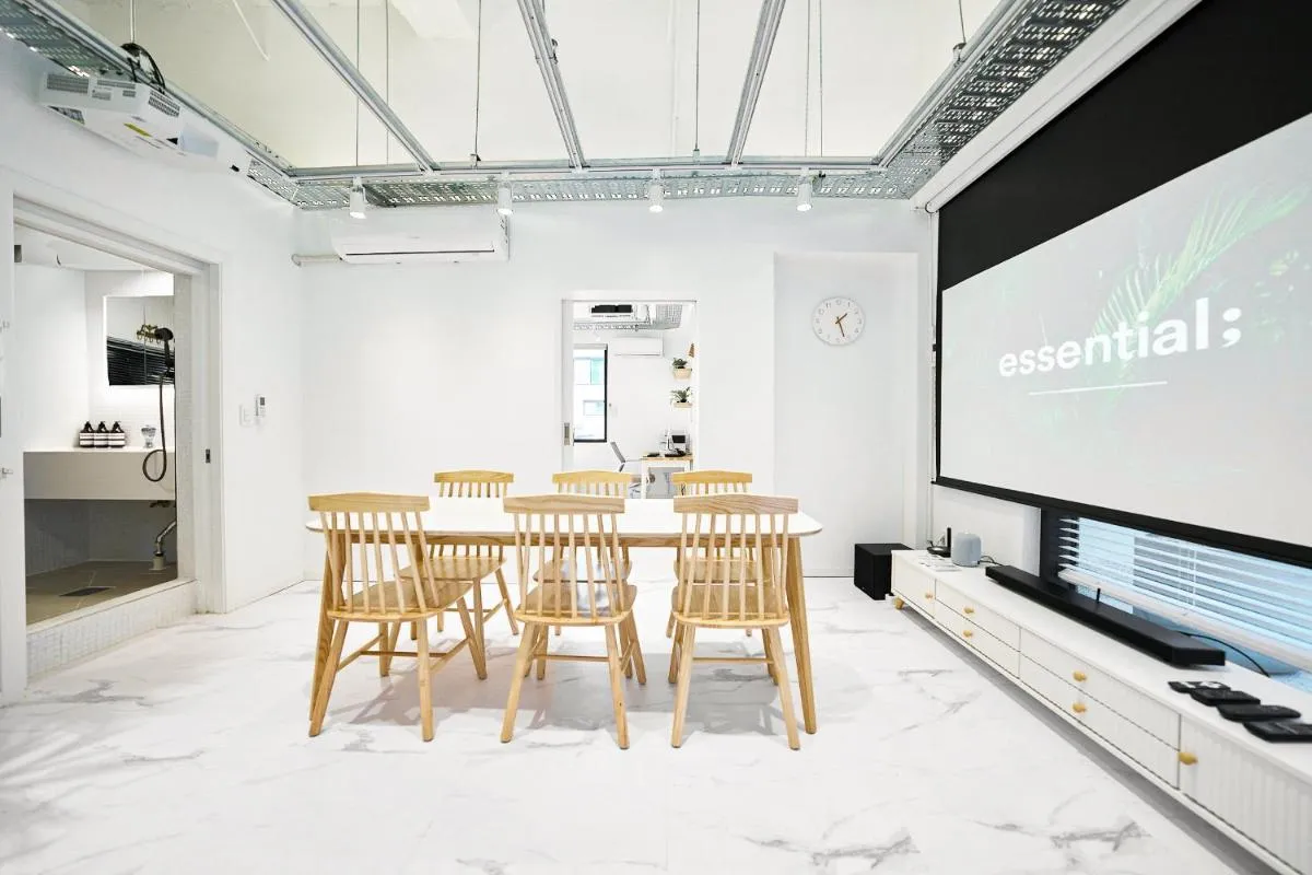 Image 2 of F9 Tailored Service Home Near Hongik Univ Station