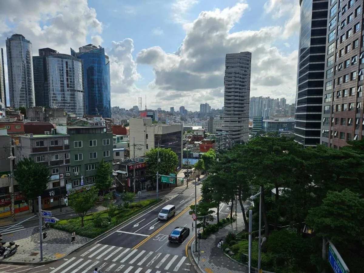 Image 1 of For family group, 4min to Seoul station