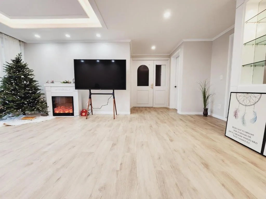 Image of Grand open Hongdae houes 4bdr 2bth