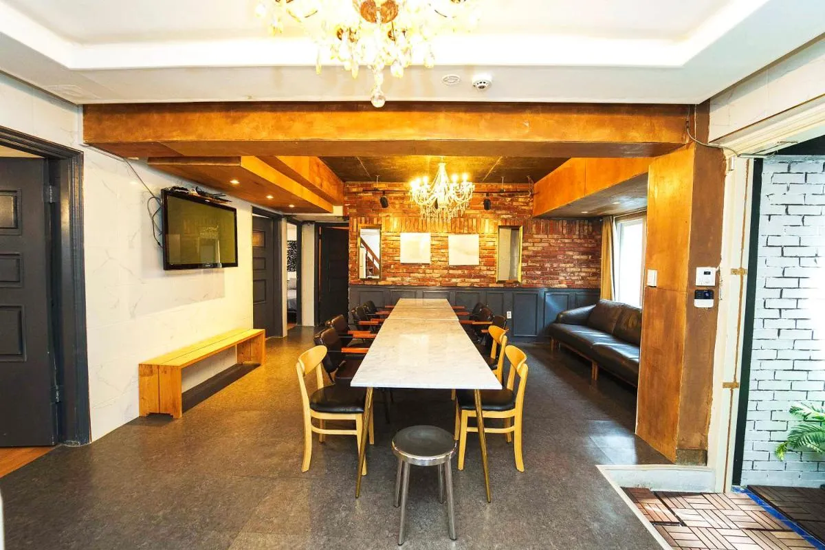 Image 2 of Gu & Anne House Sinchon